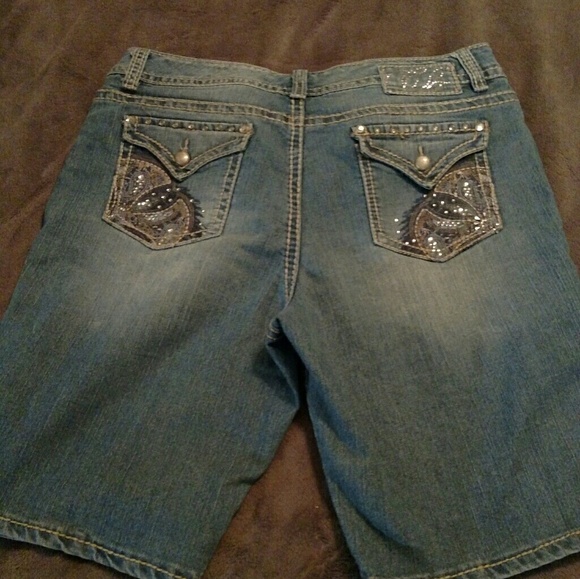 Jeans shorts - Picture 2 of 6